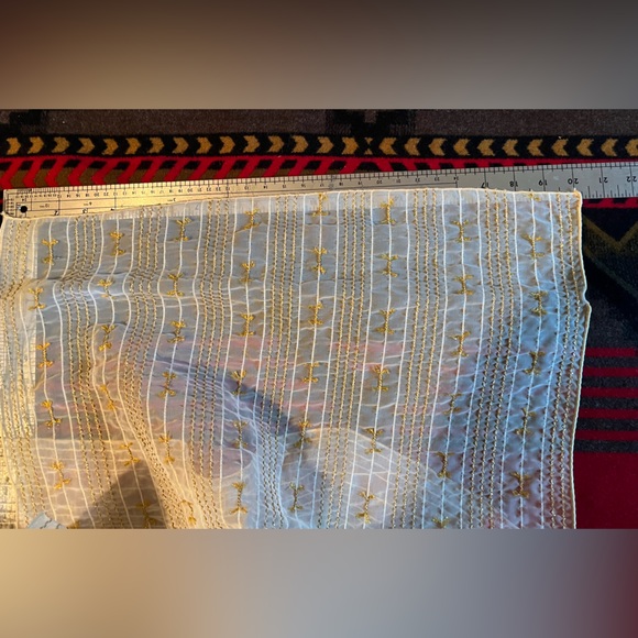 Chiffon/ Gold Lurex Wrap - Picture 5 of 7